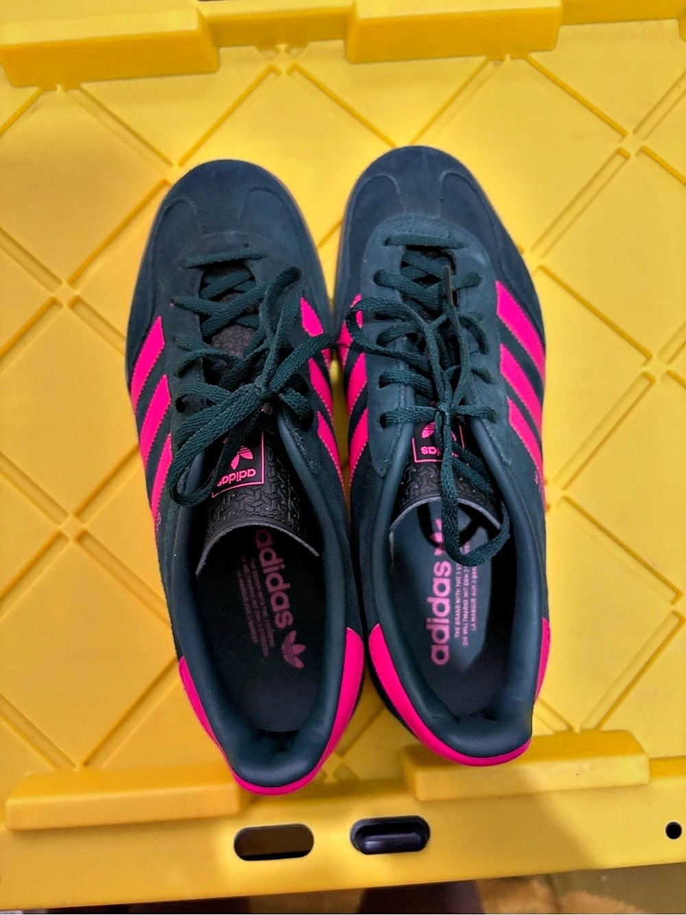 adidas Gazelle Indoor Aurora Ivy Shock Pink Sneakers us 8.5 mens French 40 women
